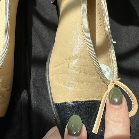 Chanel nude/black cap toe ballerinas 37.5 C - Picture 14 of 15